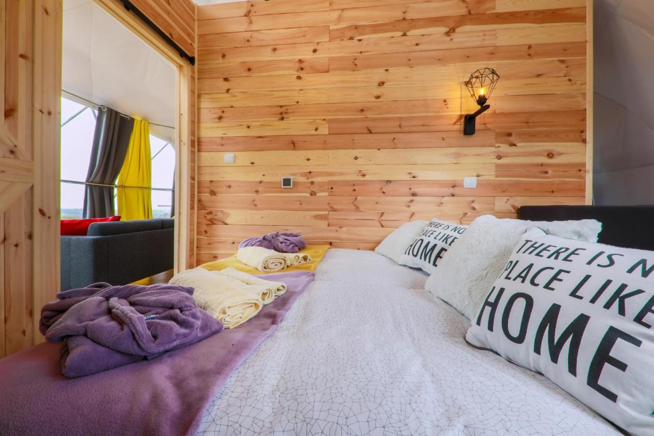 Glamping Gliczarow Klapnioki Bed & Breakfast Lesnica  Ngoại thất bức ảnh